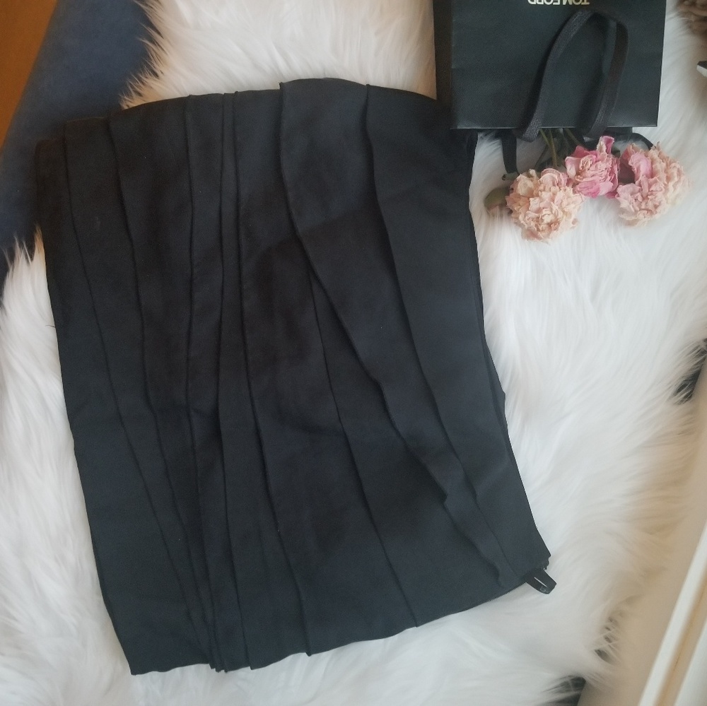 Black layered mini skirt
